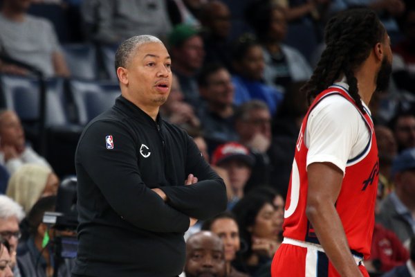 炒股配资平台开户 弗兰克：我们为争冠打下了基础 积攒了选秀权&年轻人&薪资空间